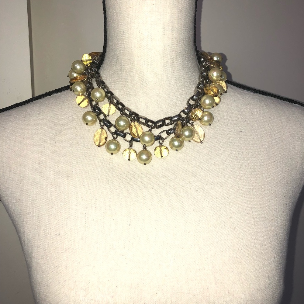 Yellow stone necklace
